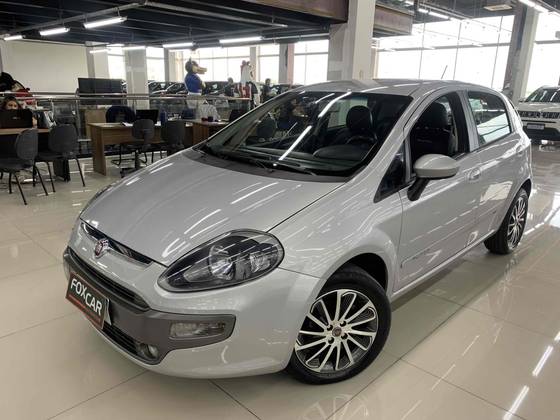 FIAT PUNTO 1.6 ESSENCE 16V FLEX 4P MANUAL